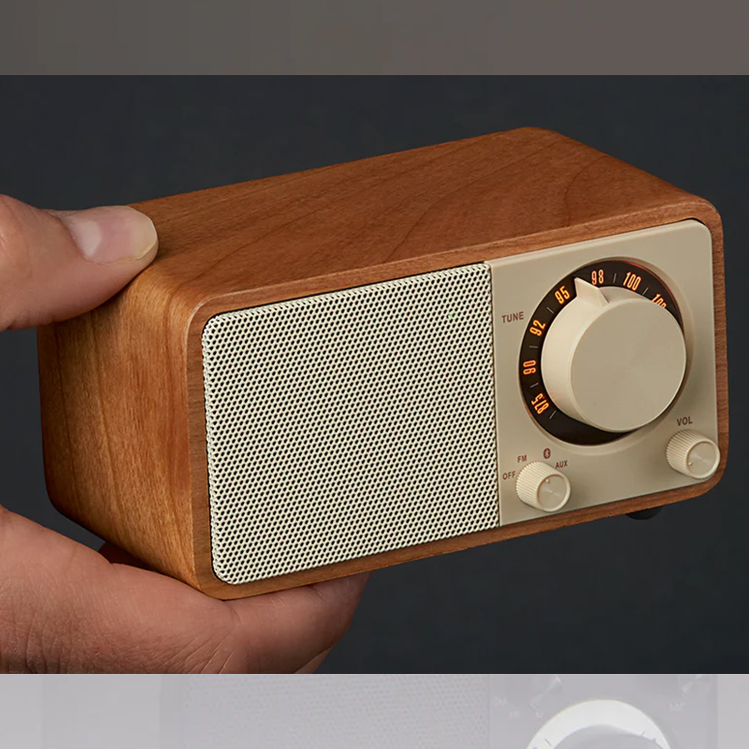 Retro Wooden Tabletop FM Radio And Bluetooth Portable Audio Speaker